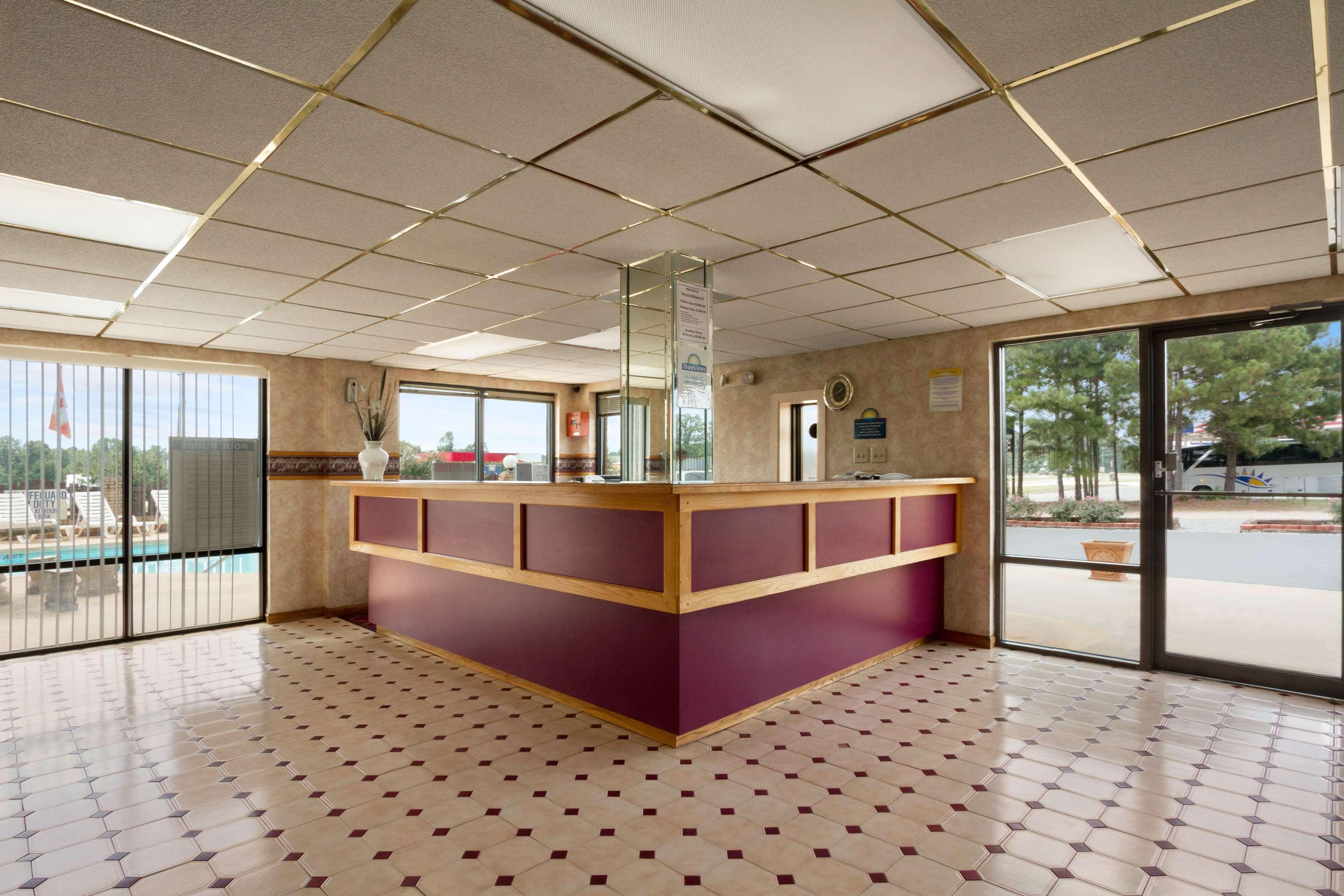 Days Inn By Wyndham Richburg Ngoại thất bức ảnh