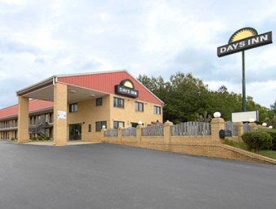 Days Inn By Wyndham Richburg Ngoại thất bức ảnh